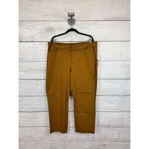 Old Navy Plus Size Tan High Rise Pixie Straight Leg Pants Size 18